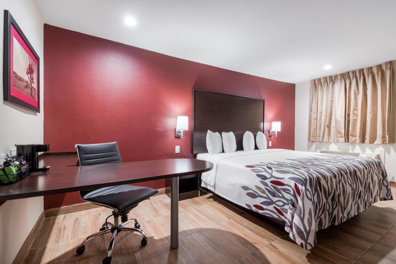Red Roof Inn Houston - Spring North מראה חיצוני תמונה