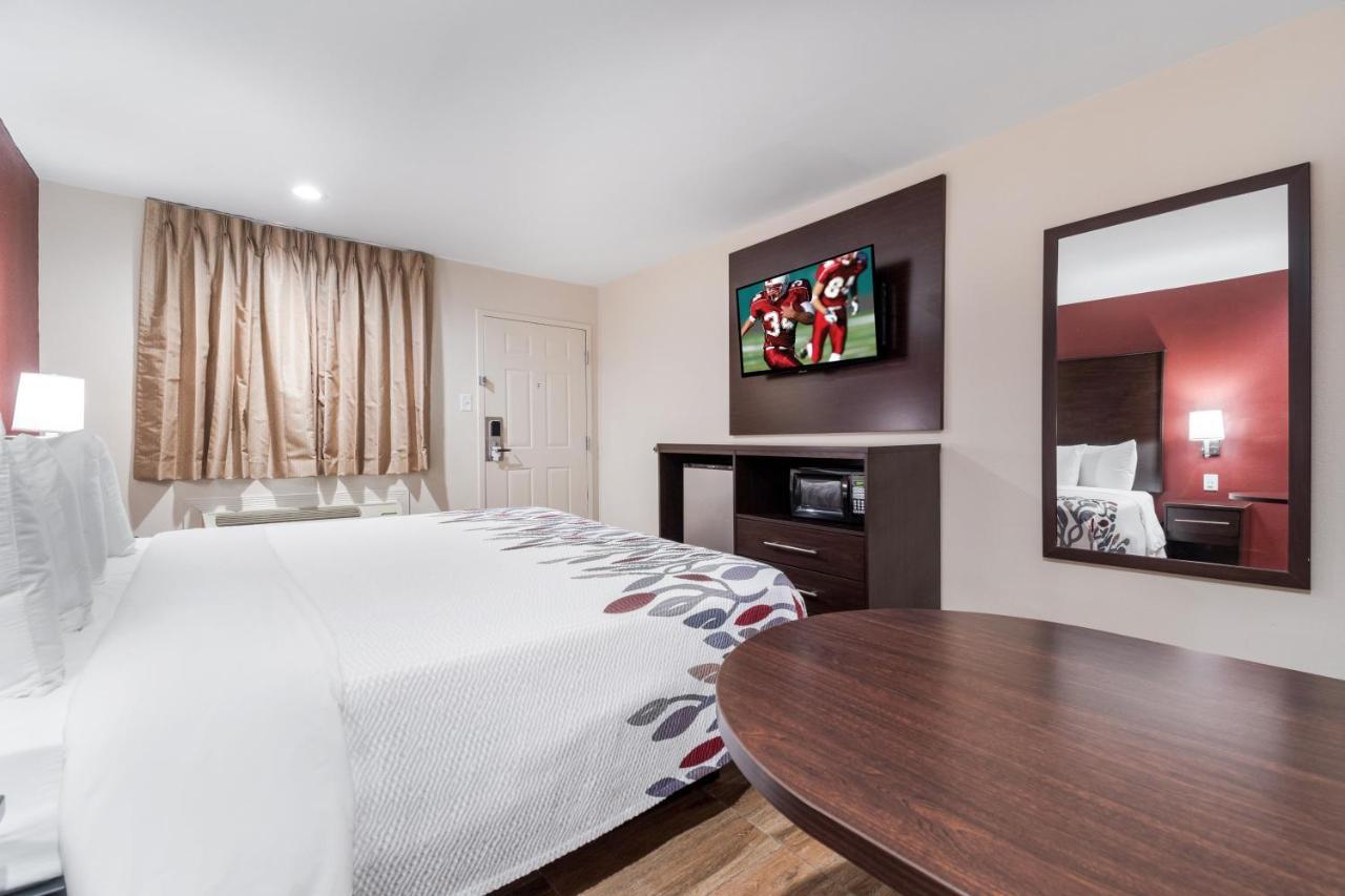 Red Roof Inn Houston - Spring North מראה חיצוני תמונה